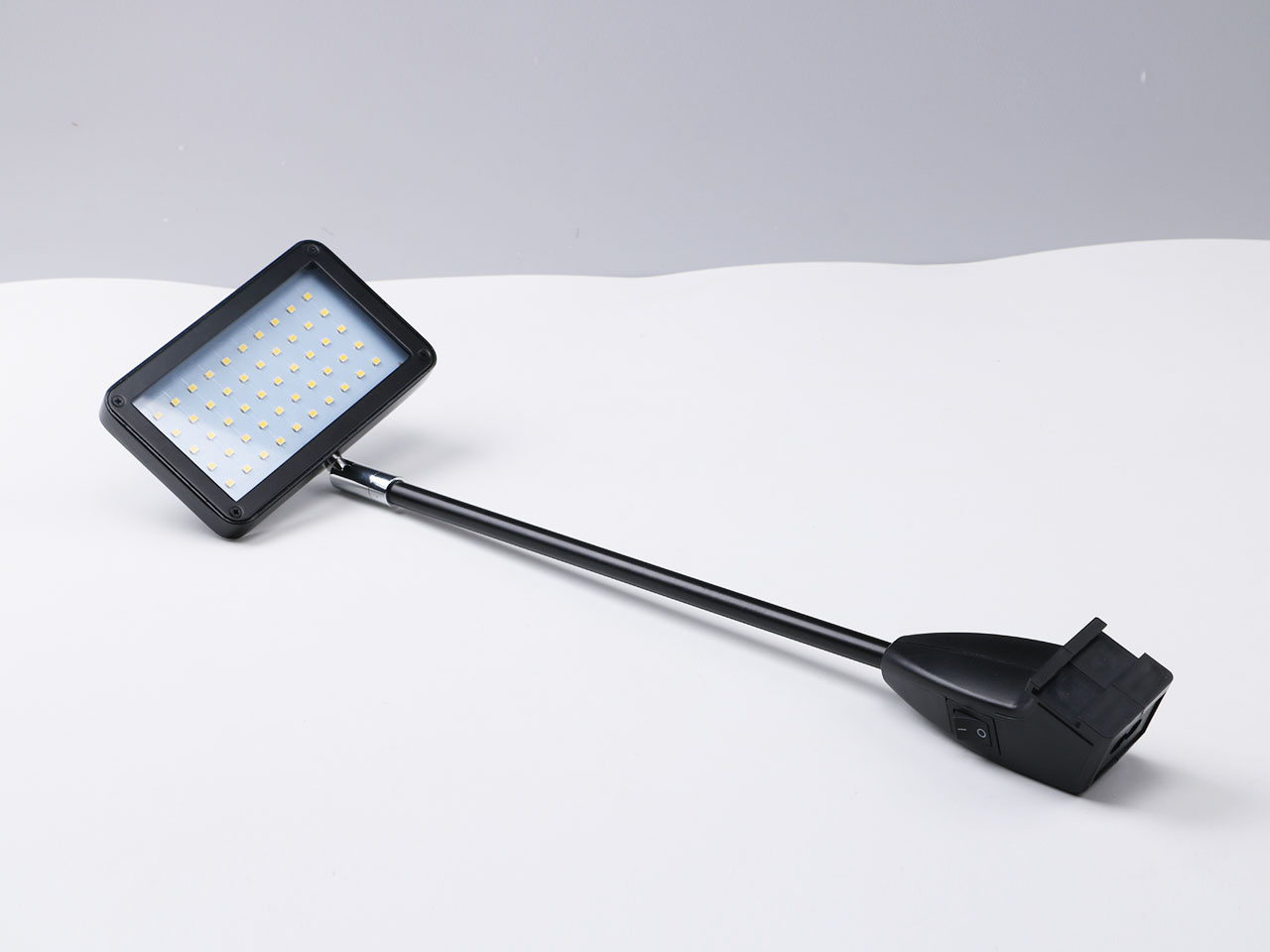 LED R-01